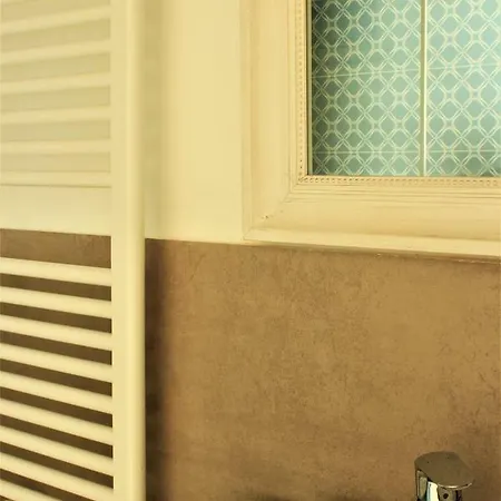 Alojamento de Acomodação e Pequeno-almoço La Basiglia 3*