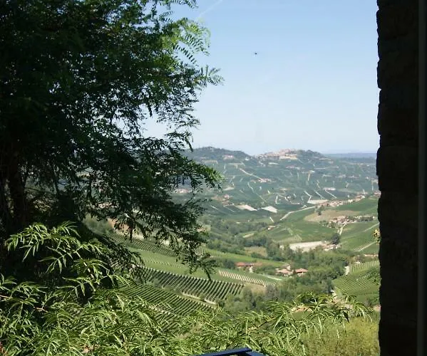 Frühstückspension La Basiglia Monforte dʼAlba